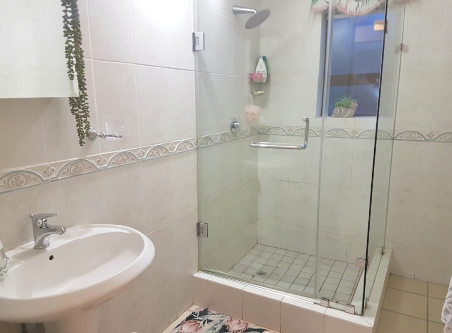 5 Bedroom Property for Sale in Montana Park Gauteng