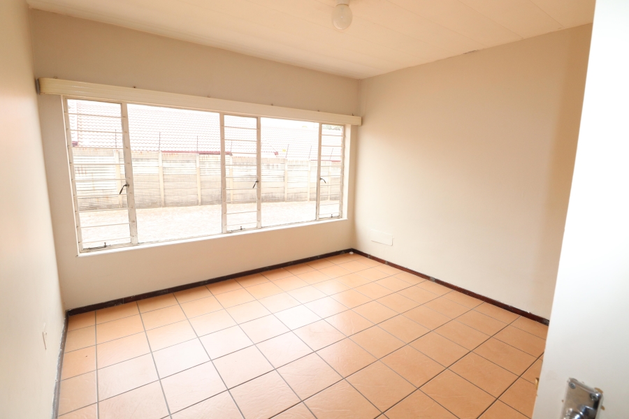 To Let 2 Bedroom Property for Rent in Edleen Gauteng