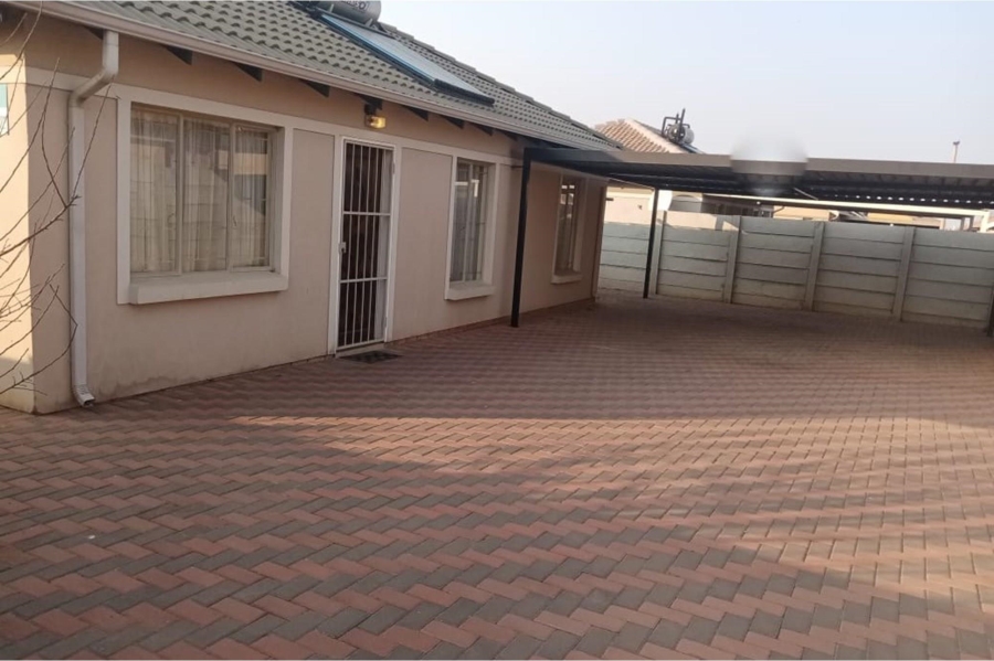 To Let 3 Bedroom Property for Rent in Leopard
