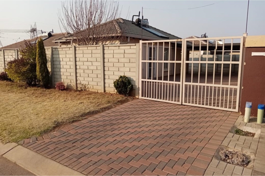 To Let 3 Bedroom Property for Rent in Leopard