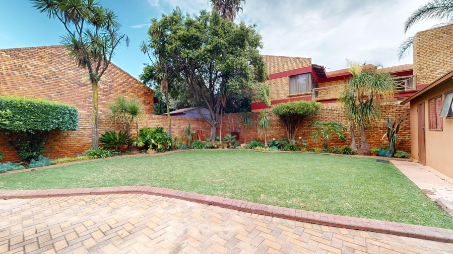3 Bedroom Property for Sale in Brentwood Gauteng