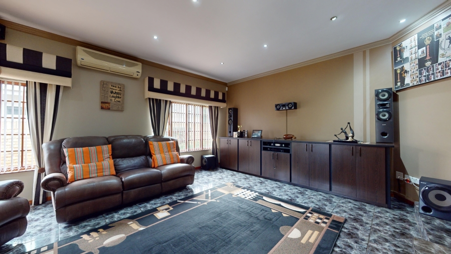 3 Bedroom Property for Sale in Brentwood Gauteng