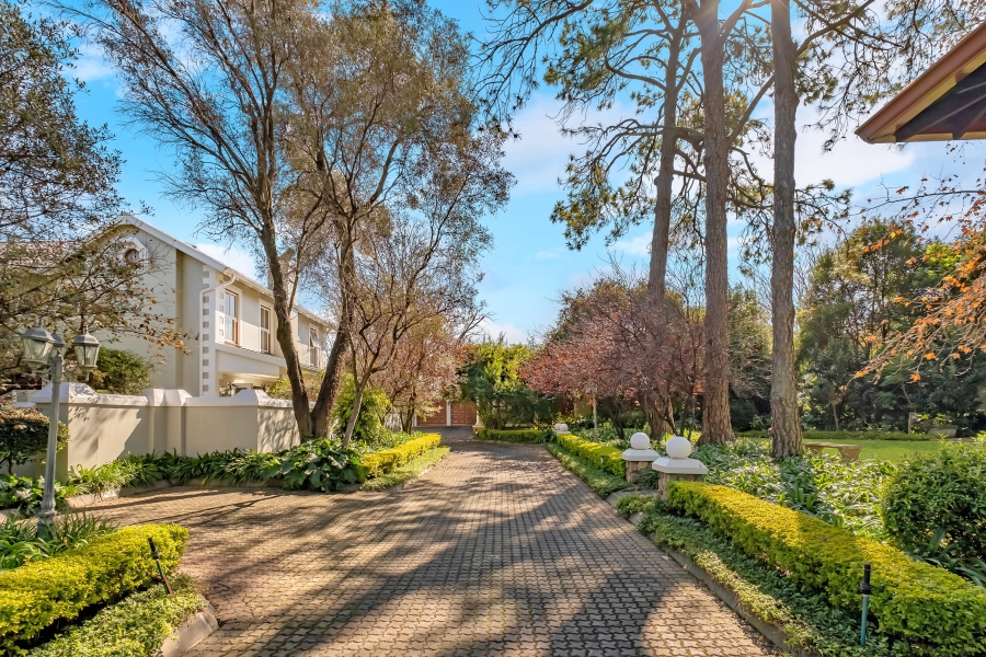 3 Bedroom Property for Sale in Linden Gauteng