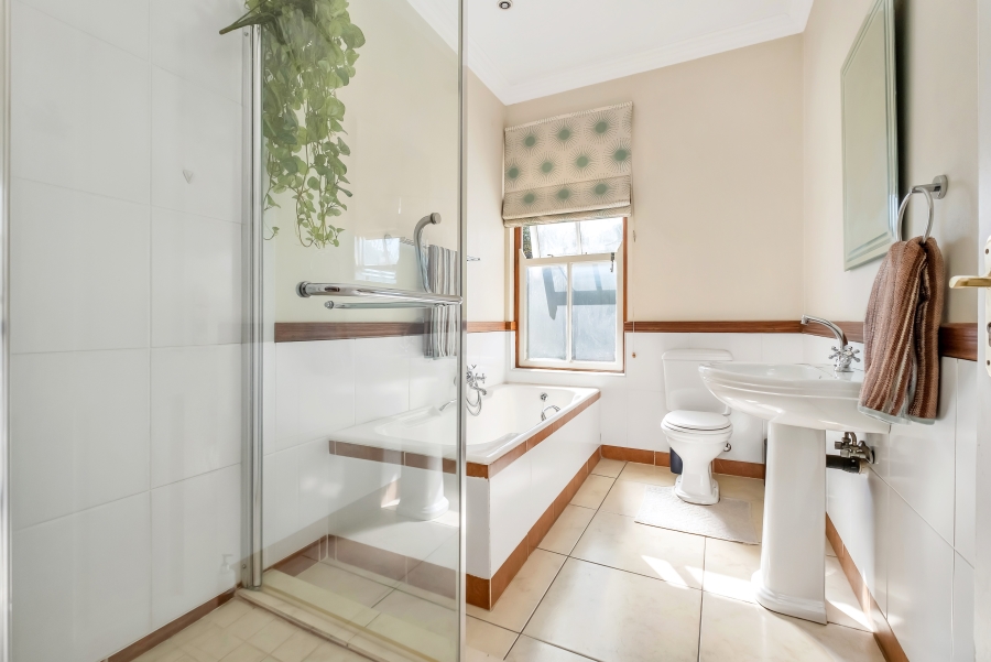3 Bedroom Property for Sale in Linden Gauteng