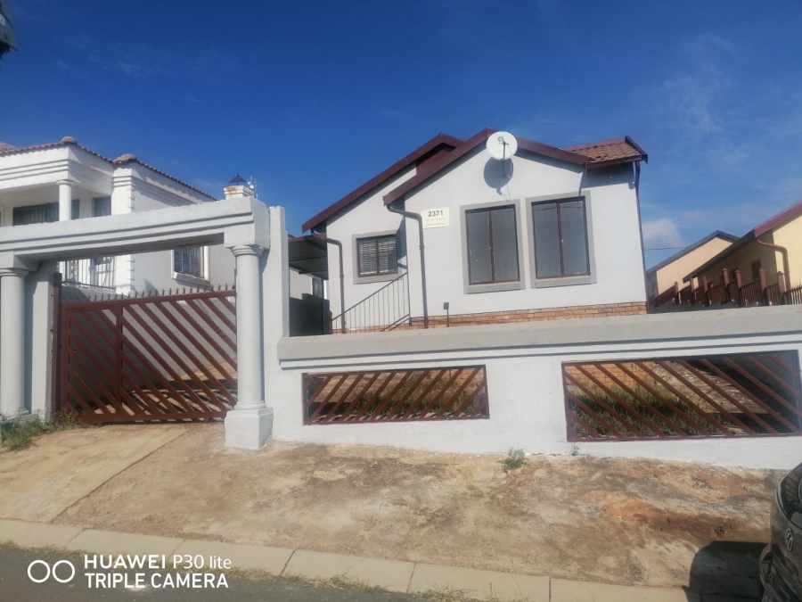 2 Bedroom Property for Sale in Mahube Valley Gauteng
