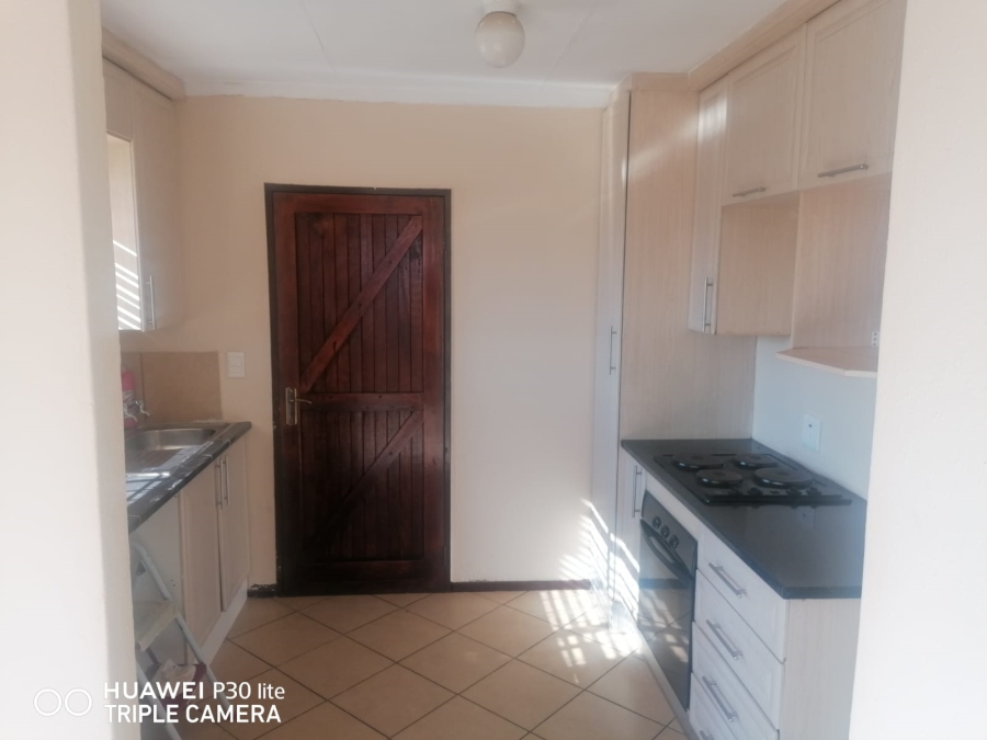 2 Bedroom Property for Sale in Mahube Valley Gauteng