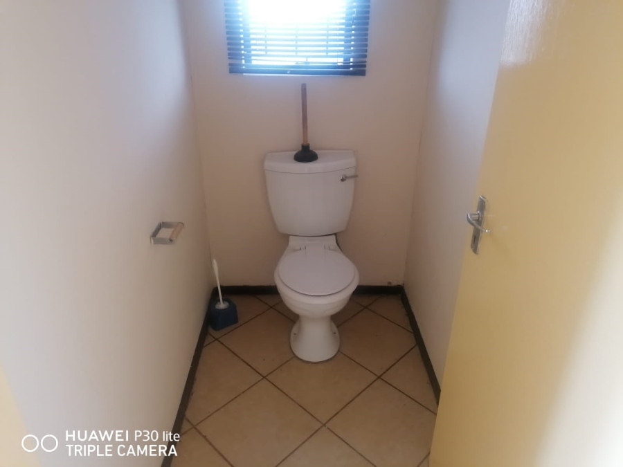 2 Bedroom Property for Sale in Mahube Valley Gauteng