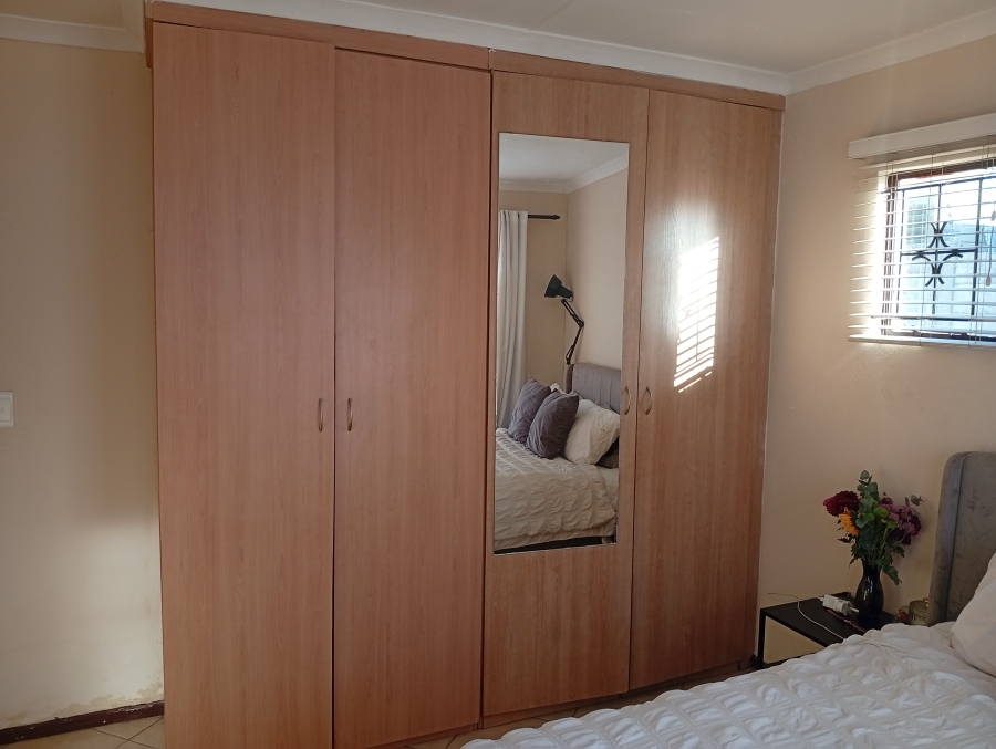 2 Bedroom Property for Sale in Mahube Valley Gauteng