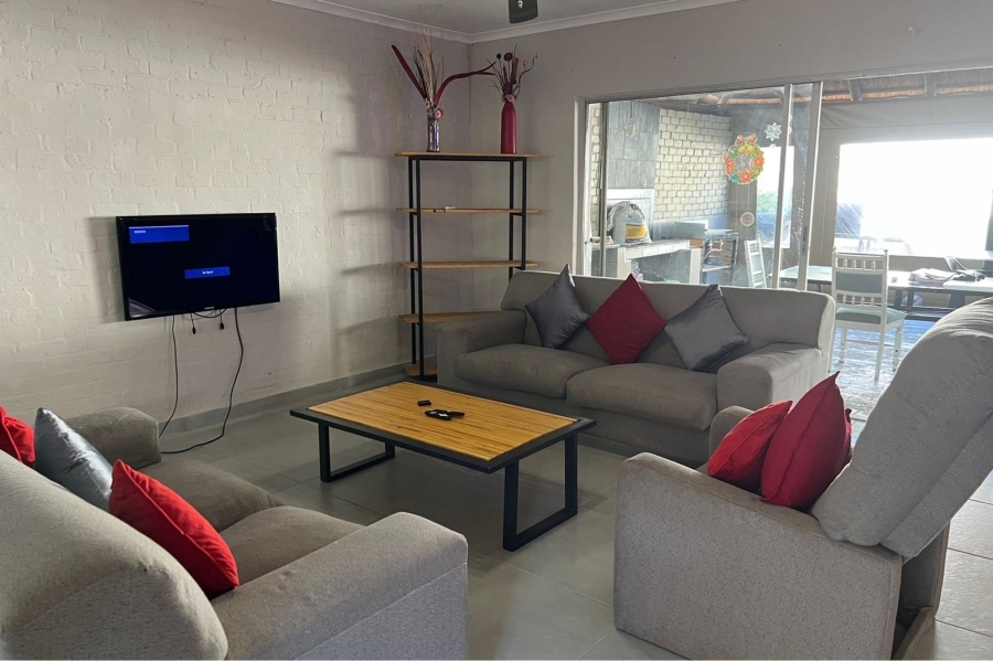 4 Bedroom Property for Sale in Rooihuiskraal Gauteng