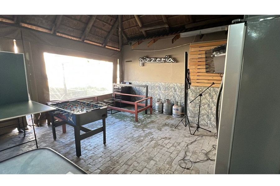 4 Bedroom Property for Sale in Rooihuiskraal Gauteng