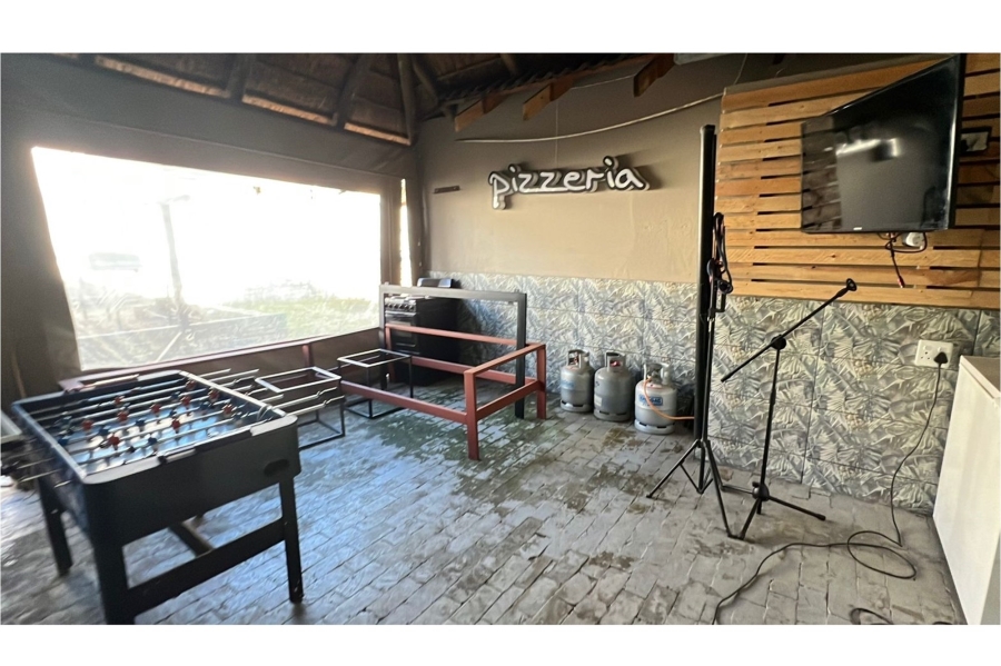 4 Bedroom Property for Sale in Rooihuiskraal Gauteng