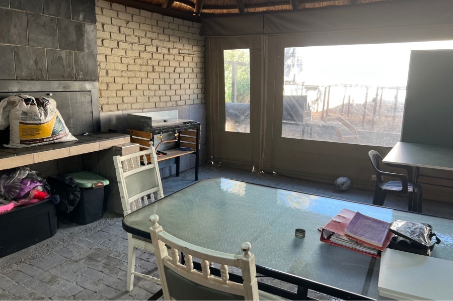 4 Bedroom Property for Sale in Rooihuiskraal Gauteng