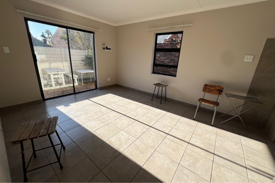 4 Bedroom Property for Sale in Rooihuiskraal Gauteng