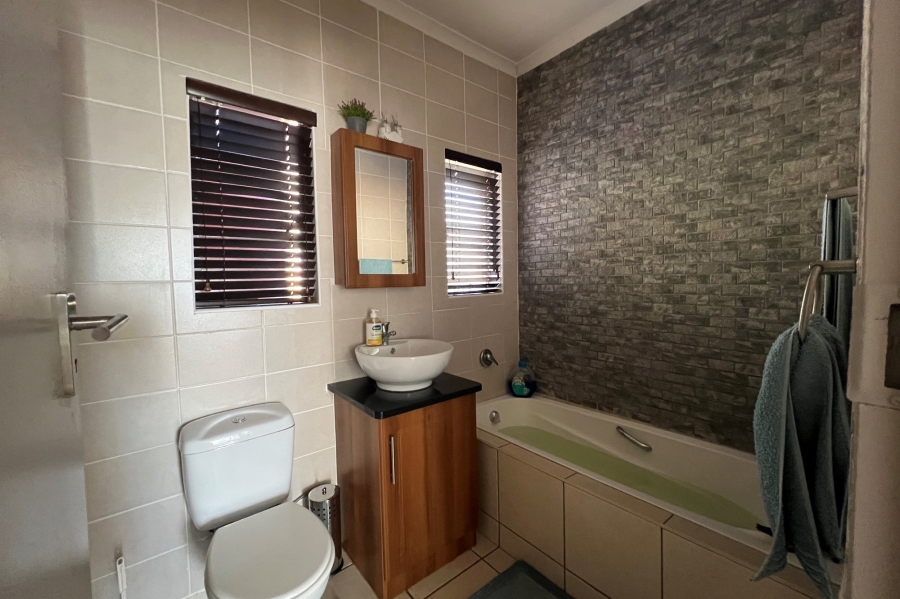 2 Bedroom Property for Sale in Brooklands Lifestyle Estate Gauteng