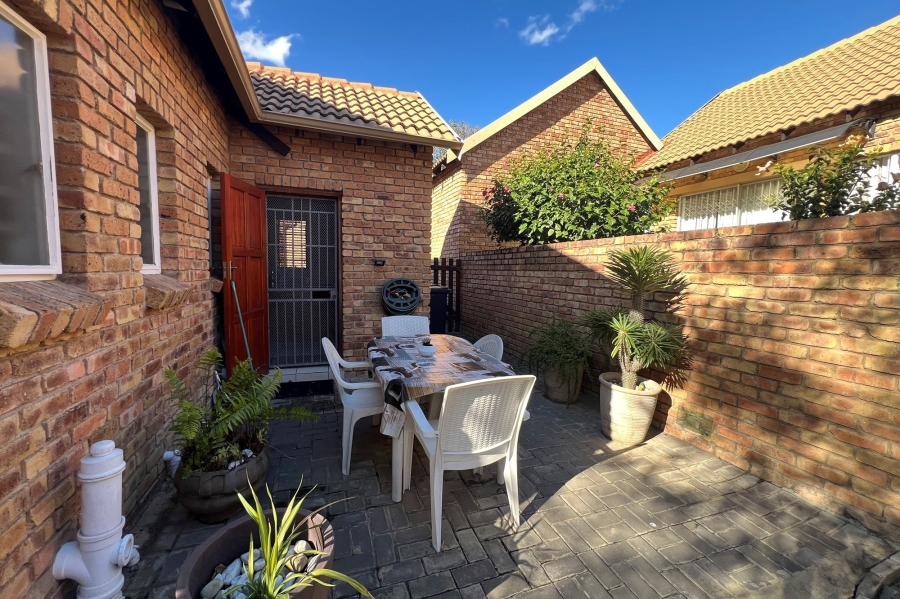 2 Bedroom Property for Sale in Brooklands Lifestyle Estate Gauteng