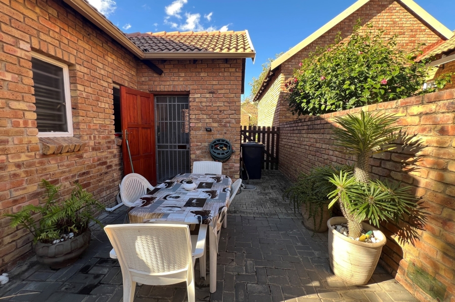 2 Bedroom Property for Sale in Brooklands Lifestyle Estate Gauteng