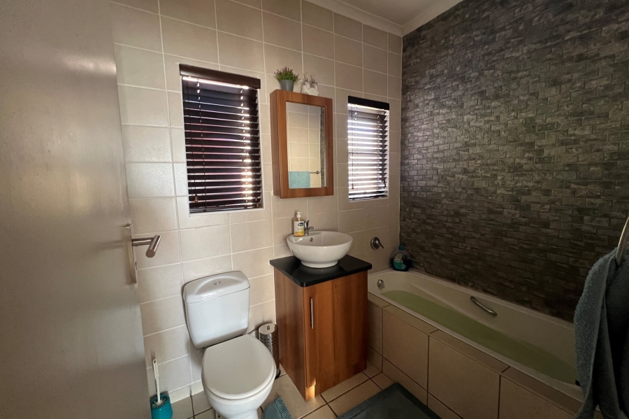 2 Bedroom Property for Sale in Brooklands Lifestyle Estate Gauteng