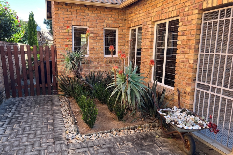 2 Bedroom Property for Sale in Brooklands Lifestyle Estate Gauteng