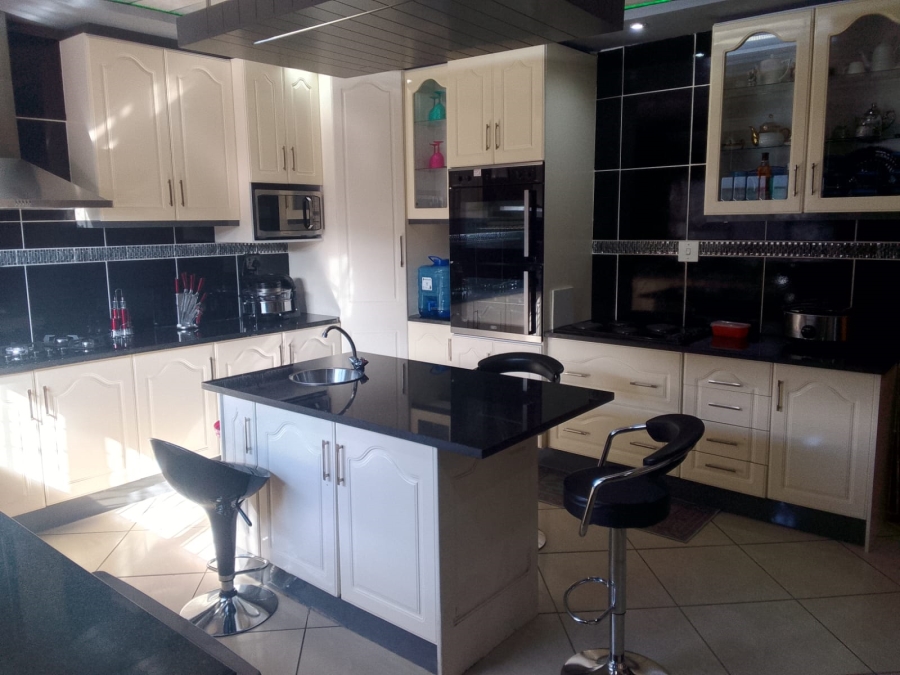 3 Bedroom Property for Sale in Westonaria Gauteng