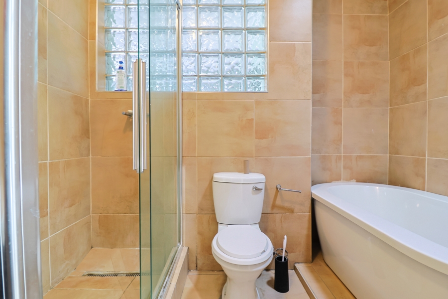 4 Bedroom Property for Sale in Randhart Gauteng