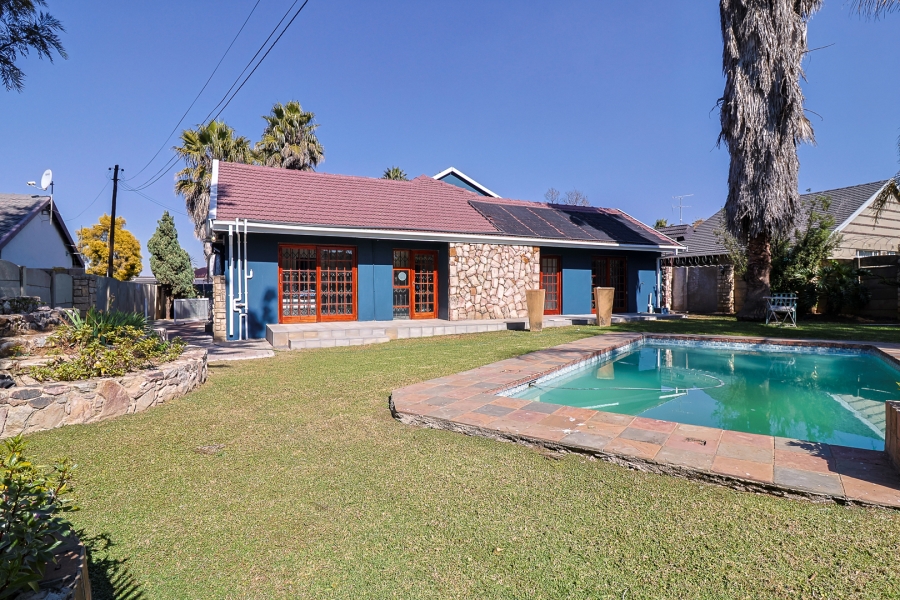 4 Bedroom Property for Sale in Randhart Gauteng