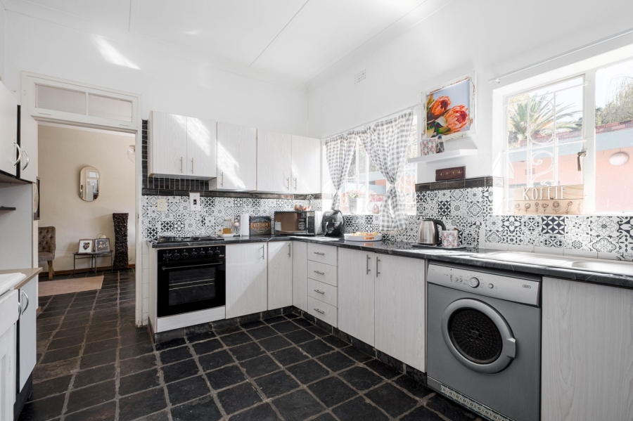 3 Bedroom Property for Sale in Linden Gauteng
