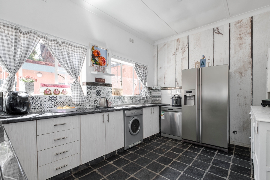 3 Bedroom Property for Sale in Linden Gauteng