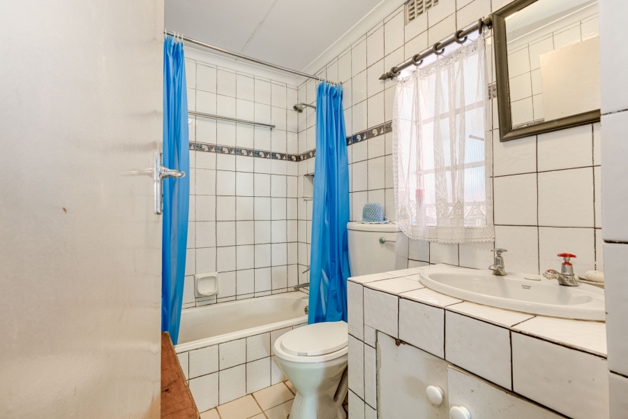 3 Bedroom Property for Sale in Linden Gauteng