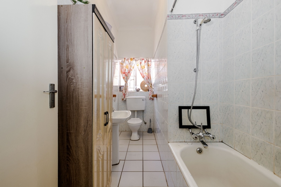 3 Bedroom Property for Sale in Linden Gauteng