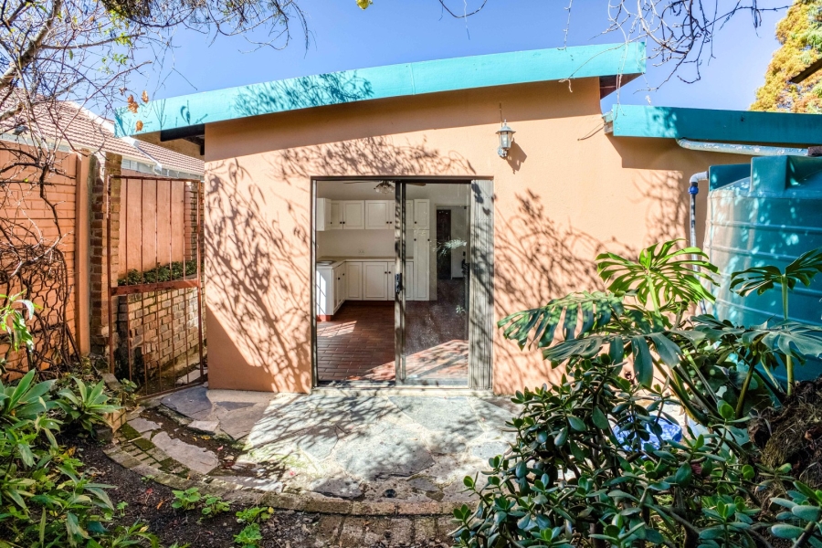 3 Bedroom Property for Sale in Linden Gauteng