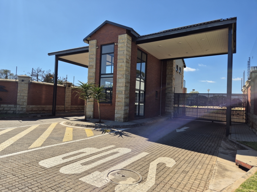 0 Bedroom Property for Sale in Eldoraigne Gauteng