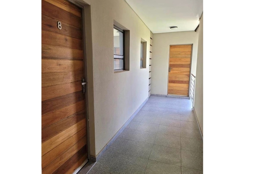To Let 2 Bedroom Property for Rent in Noordwyk Gauteng