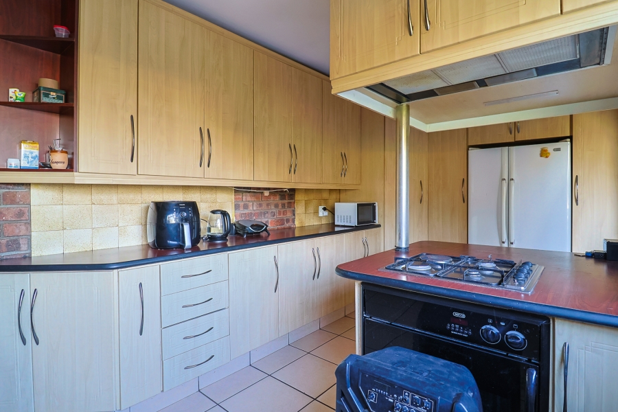 4 Bedroom Property for Sale in Blignautsrus A H Gauteng