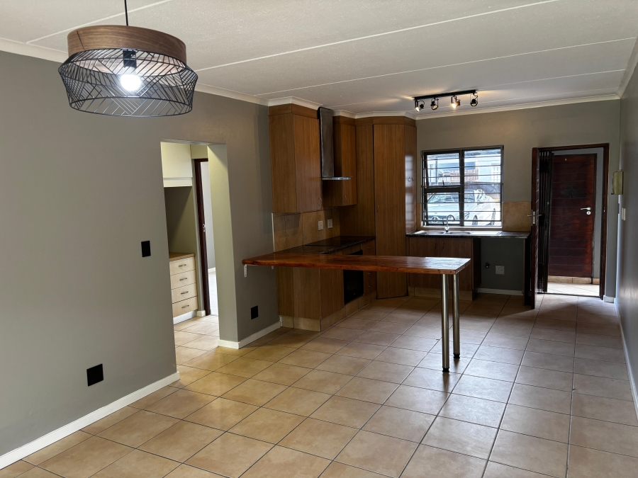 2 Bedroom Property for Sale in Greenstone Hill Gauteng
