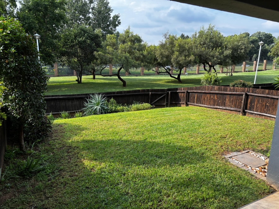 2 Bedroom Property for Sale in Greenstone Hill Gauteng
