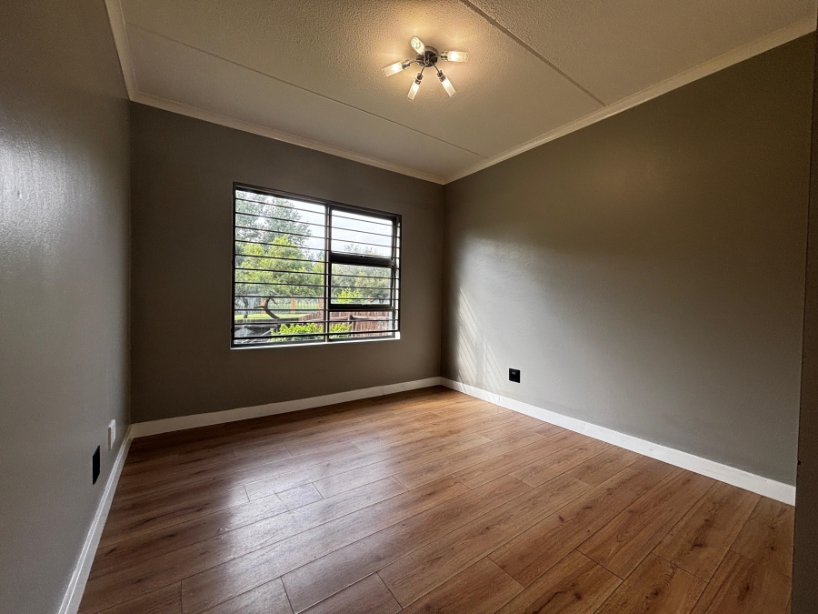 2 Bedroom Property for Sale in Greenstone Hill Gauteng