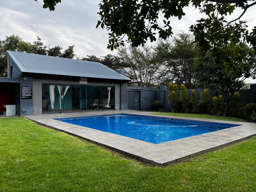 2 Bedroom Property for Sale in Greenstone Hill Gauteng