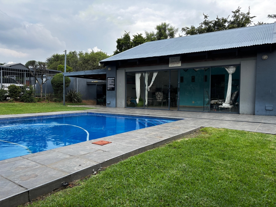 2 Bedroom Property for Sale in Greenstone Hill Gauteng