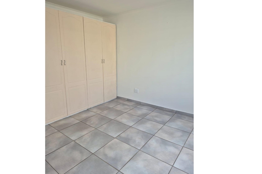 To Let 2 Bedroom Property for Rent in Noordwyk Gauteng