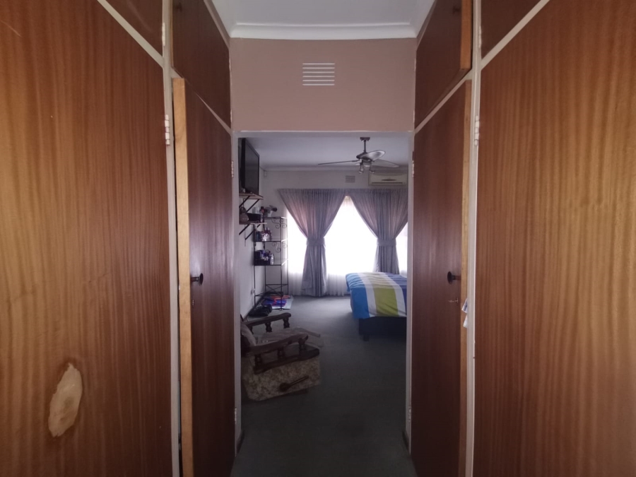 4 Bedroom Property for Sale in Vanderbijlpark Sw 2 Gauteng