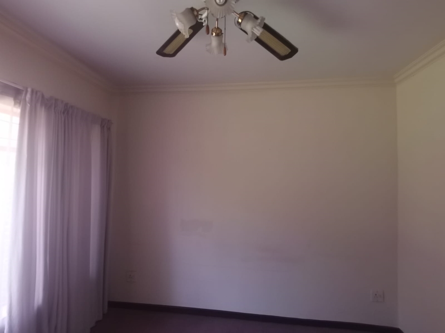 4 Bedroom Property for Sale in Vanderbijlpark Sw 2 Gauteng