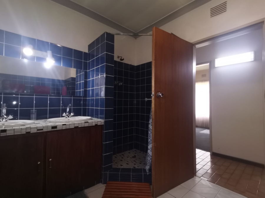 4 Bedroom Property for Sale in Vanderbijlpark Sw 2 Gauteng