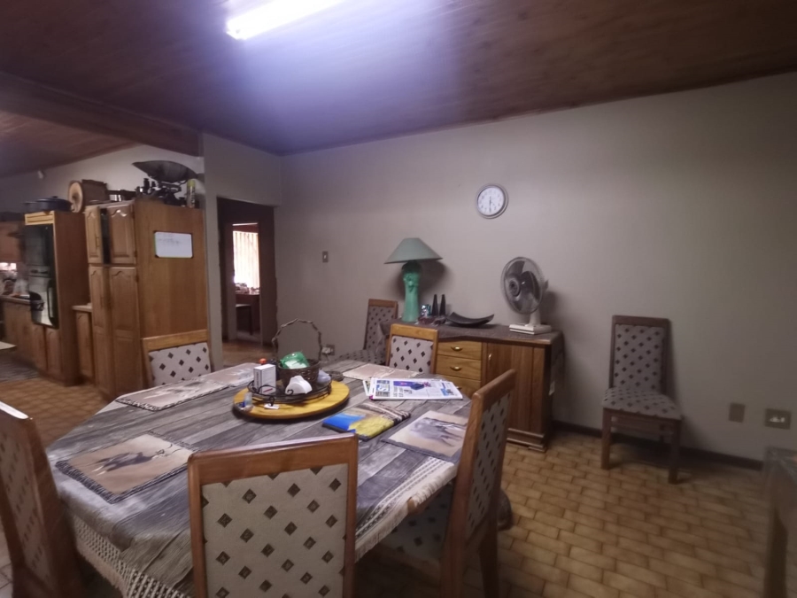 4 Bedroom Property for Sale in Vanderbijlpark Sw 2 Gauteng