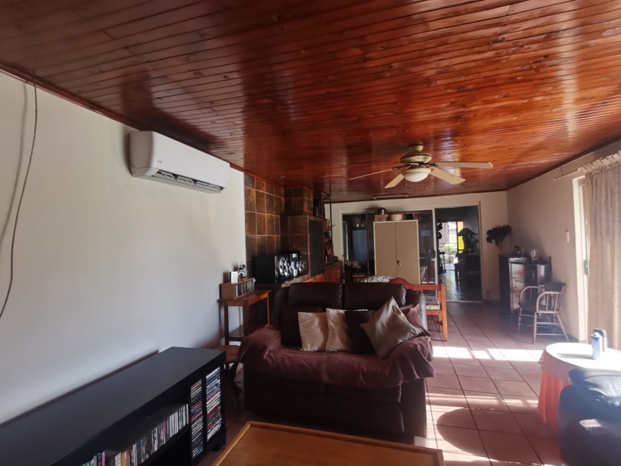 4 Bedroom Property for Sale in Vanderbijlpark Sw 2 Gauteng