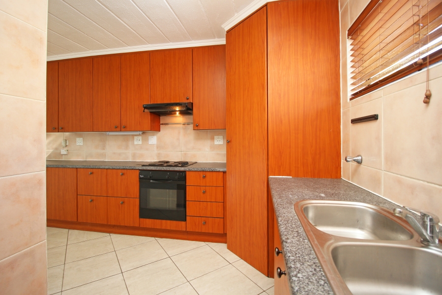 2 Bedroom Property for Sale in Noordhang Gauteng