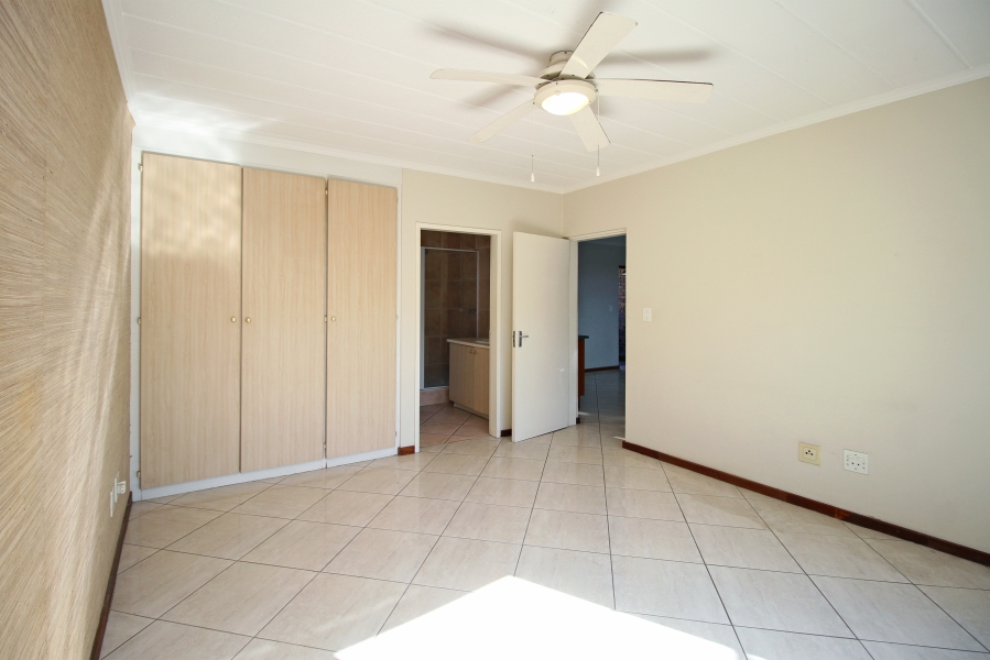 2 Bedroom Property for Sale in Noordhang Gauteng