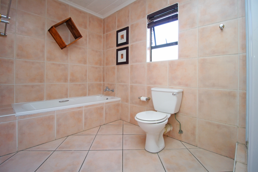 2 Bedroom Property for Sale in Noordhang Gauteng