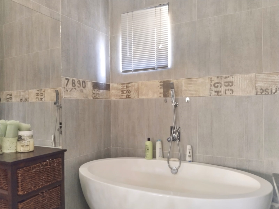 To Let 1 Bedroom Property for Rent in Muldersdrift Gauteng