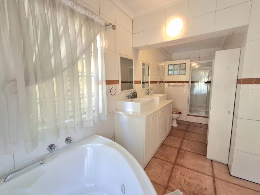 5 Bedroom Property for Sale in Germiston Central Gauteng