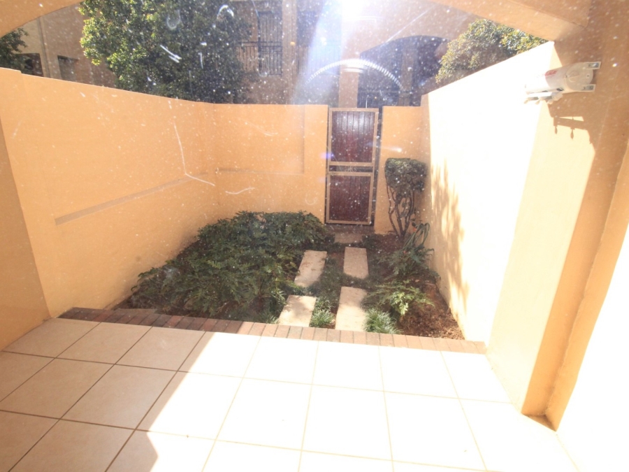 To Let 0 Bedroom Property for Rent in Lonehill Gauteng